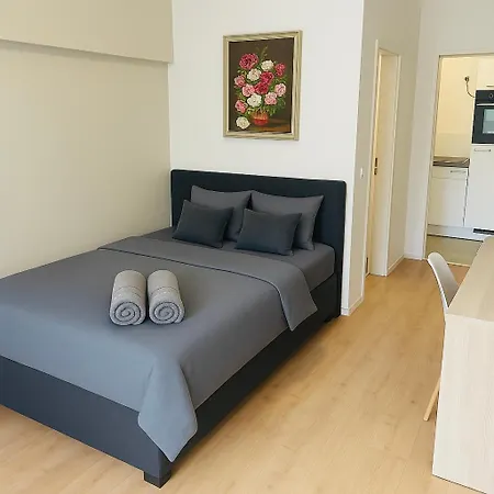 Sanssouci-fewo 12 Apartment